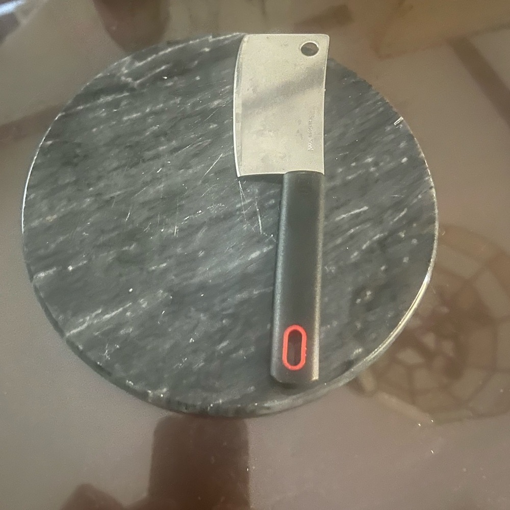 Black Marble Cutting Board with Cleaver